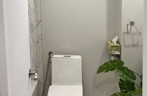 Lachine Apartment | Cozy Urban Private Room in Lachine