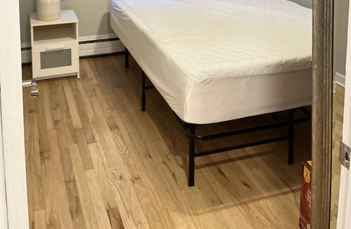 Lachine Apartment | Cozy Urban Private Room in Lachine
