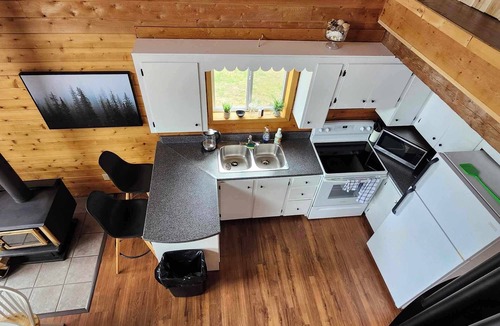 Clifton Royal Cottage | Cozy Waterfront Cottage on the Kennebecasis River. Pet Friendly!