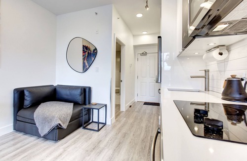 Whistler Cay Heights Condo | Cozy Whistler Village Stuidio w/Pool & Hot Tub