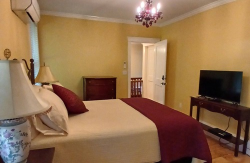 Bala Bed & Breakfast | Cranberry Moon Inn B&B