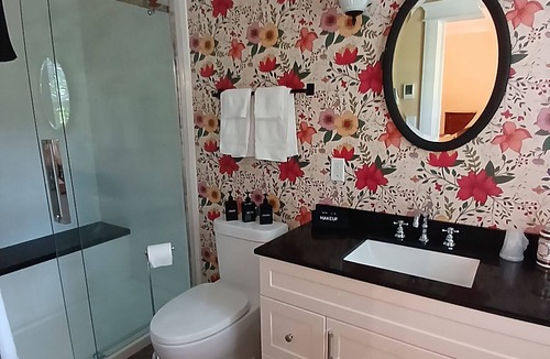 Bala Bed & Breakfast | Cranberry Moon Inn B&B
