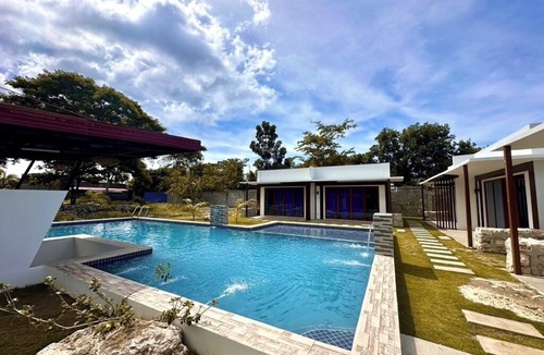 Basdiot Villa | Create unforgettable memories in our charming and affordable villa — Book now!