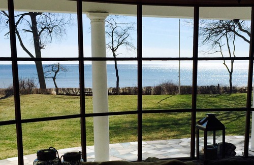 Waverly Beach Cottage | Crescent Beach (Ontario/Buffalo) Lake Front Cottage - 3 bedroom - sleeps 6