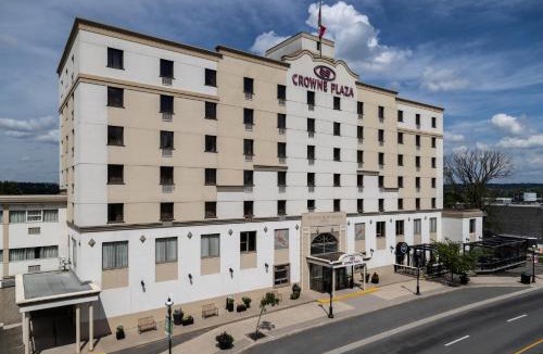 Downtown Hotel | Crowne Plaza Fredericton Lord Beaverbrook by IHG