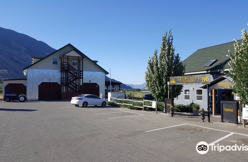 Okanagan-Similkameen Hotel | Crowsnest Vineyards Guesthouse