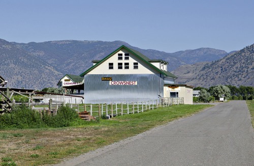 Okanagan-Similkameen Hotel | Crowsnest Vineyards Guesthouse