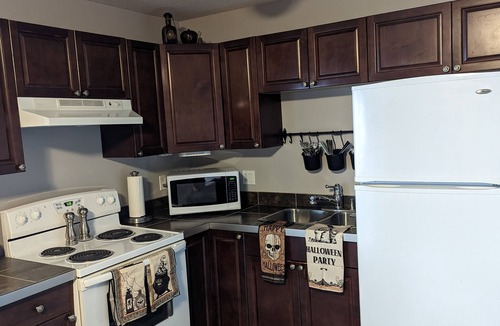 Regional District of Nanaimo Apartment | Crystal Hollows Lake View