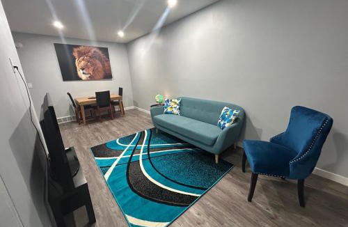 Highland Park Apartment | Cute Highland Park(Upper-A-Unit)