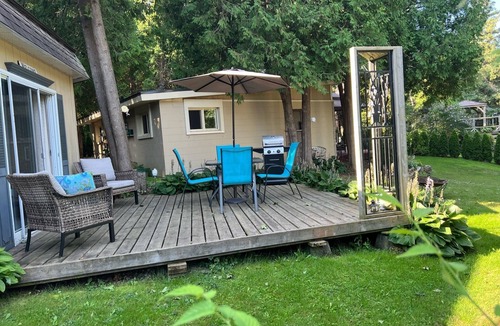 Inverhuron Cottage | Cute little hexagon cottage along the shores of Lake Huron