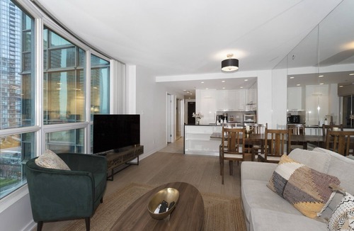 Coal Harbour Condo | D17 - Amazing waterfront 2 bedroom unit