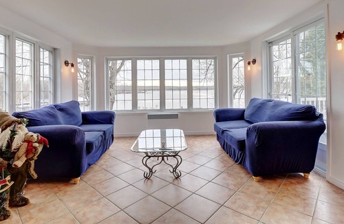 Stanstead Township Ski Chalet | Dawn - Waterfront cottage - Lake Memphremagog - private dock