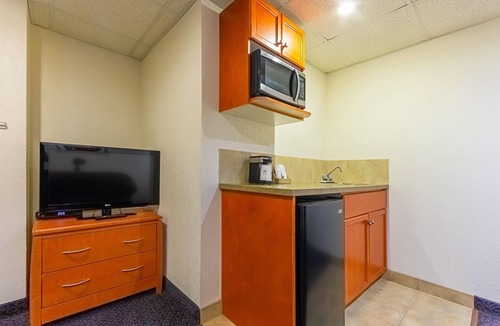 Drayton Valley Hotel | Days Inn by Wyndham Drayton Valley