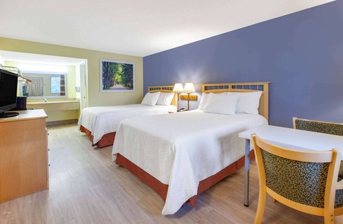 Grantville Hotel | Days Inn by Wyndham Grantville Hershey North