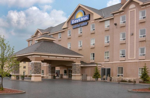 Red Deer Hotel | Days Inn by Wyndham Red Deer