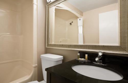 Stouffville Hotel | Days Inn by Wyndham Stouffville