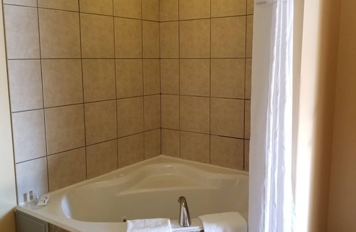 Oromocto Hotel | Days Inn & Conference Centre by Wyndham Oromocto