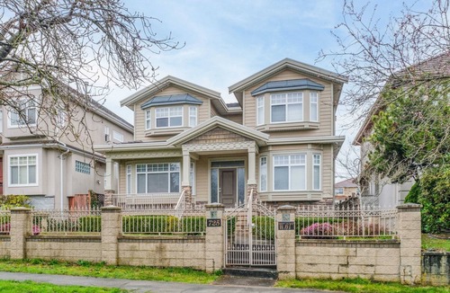 Marpole Apartment | Deluxe Private Entrance Guesthouse