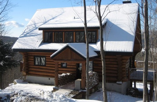 Lac Superieur Village Ski Chalet | Designer finishes: Mont-Tremblant Mountain View Chalet