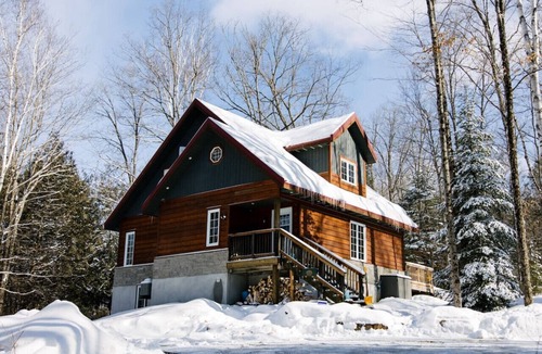 Eagle Lake Ski Chalet | "Dingle Run Lodge" at Sir Sam's (hot tub/sauna)