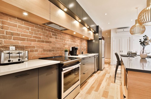 Mile End Apartment | DL | Magnificent 3bedrooms/2Bath in Artistic MileEnd