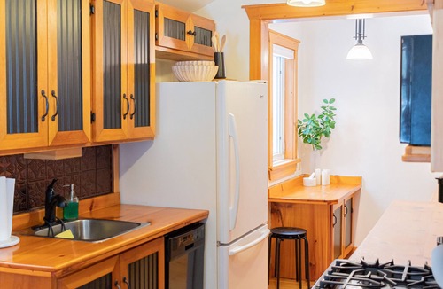 Utterson Cabin | Doma Lodge - Cozy Muskoka Cabin in the Woods