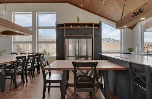 Beaupre House | Domaine Des Mésanges
