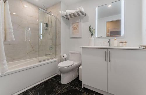 Gay Village Apartment | Double King Luxury 2BR Condo