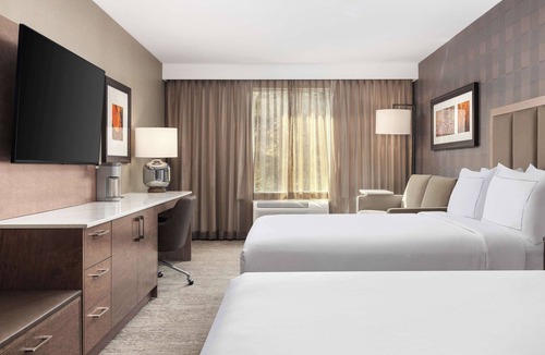 Rosemount Hotel | DoubleTree by Hilton Kitchener