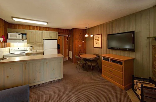 Banff Condo | Douglas Fir Resort and Chalets