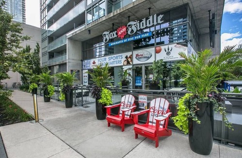 CityPlace Condo | Downtown 2Bd Condo with steps to CN Tower and Lake
