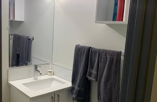 Downtown Calgary Apartment | Downtown Calgary Retreat: Modern Cozy Studio