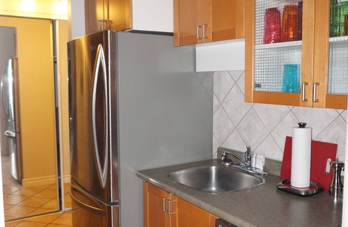 Downtown Edmonton Condo | Downtown Highrise, Great Location, fast wifi and underground parking included!