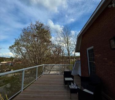 Huntsville House | Downtown Huntsville Gem in Muskoka