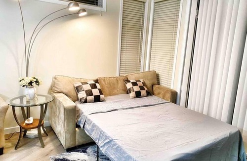 North End Apartment | Downtown Kelowna 2 Bdrm 2 Bath Waterfront Condo