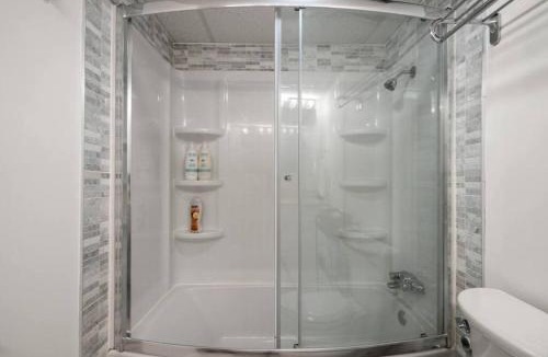 Downtown Edmonton Apartment | Downtown Near Rogers Place with Covered Parking, Sleeps 6, Pool Table, Sauna, Gym, Two Bedrooms & More