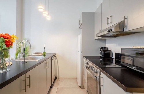 Downtown Montreal Apartment | Downtown Retreat, 4-min Walk to Metro