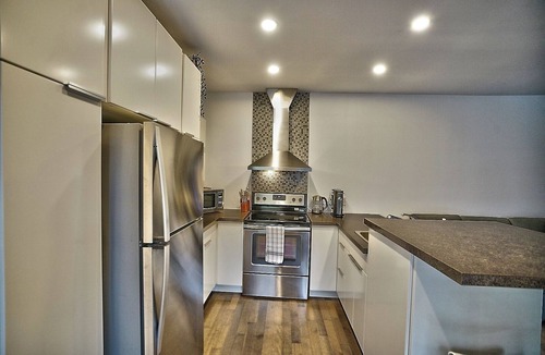 Sherbrooke Apartment | Downtown Sherby: Central, Parking, King Bed, Sleeps 3