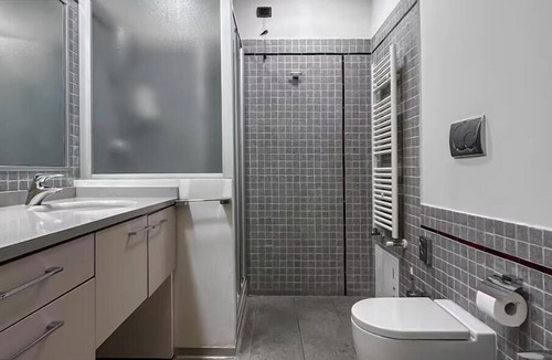 San Salvario Apartment | (Downtown) Spacious studio apartment suitable for families. Near Valentino Park