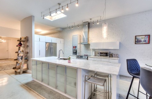Maisonneuve Apartment | Downtown VIP Adventure & Luxury Sanctuary - Sleeps 14