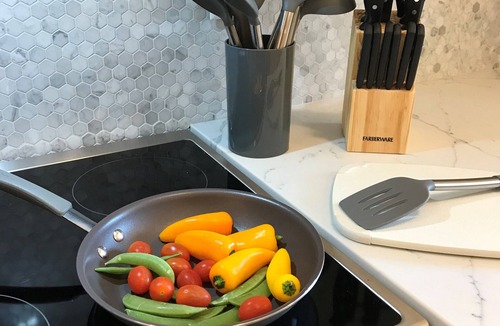Regional District of Nanaimo Apartment | Dragon Fly retreat lakeside suite