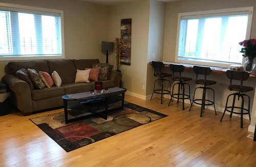 Sherwood Park House | Dragonfly Inn, Loft Suite with private entrance.