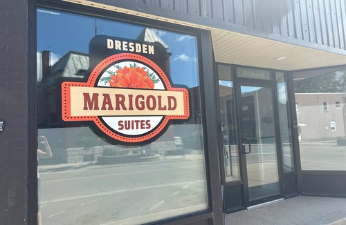 Dresden House | Dreaden Marigold Suites - Suite 1