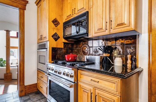 Leamington Bed & Breakfast | Dream BNB Estate Inn and Retreat House