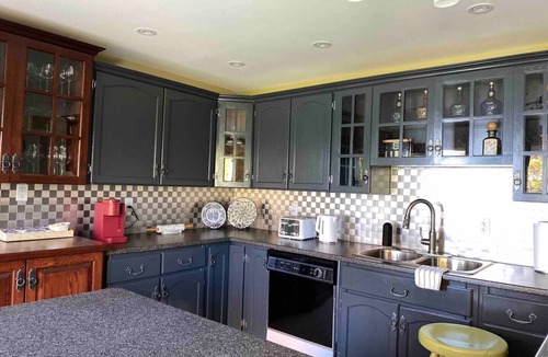 Tweed Cottage | Dream Lake House for family vacation and your family will have a lot of fun