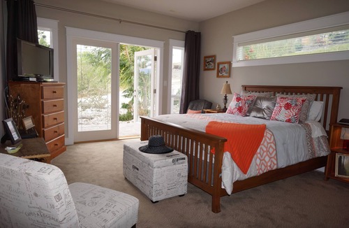 Okanagan-Similkameen Bed & Breakfast | Dreams B&B - Crystal room
