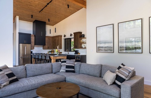 Georgian Bay Cottage | Driftaway Lakehouse - Georgian Bay Island Escape! Optional Pontoon Rental