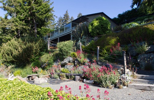 Otter Point House | Driftwood Beach House, Beachfront Home, Hot Tub, Family Friendly, easy access