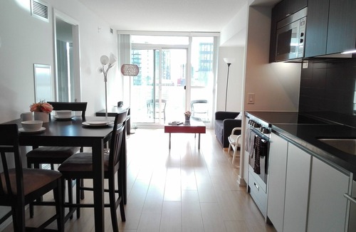 Fort York Condo | DT Waterfront 1BR Condo