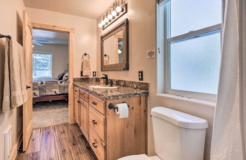 Duck Creek Village Cabin | Duck Creek Village Cabin w/ Fire Pit & Grill!
